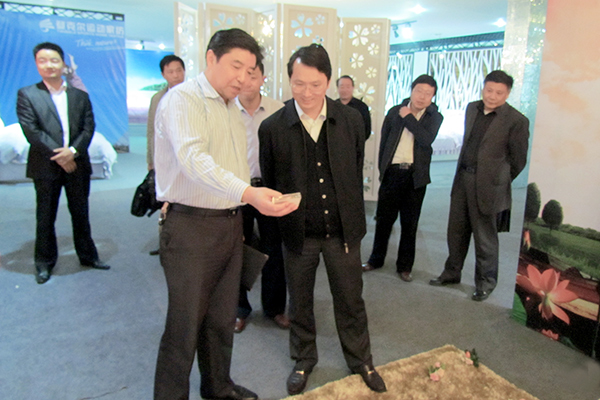 六安市政協(xié)主席、黨組書記付新安來集團走訪調(diào)研