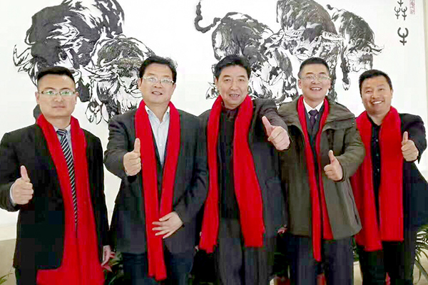 集團高管團隊,一起前往北京股權交易中心，參加安徽星星服裝公司新三板掛牌儀式。